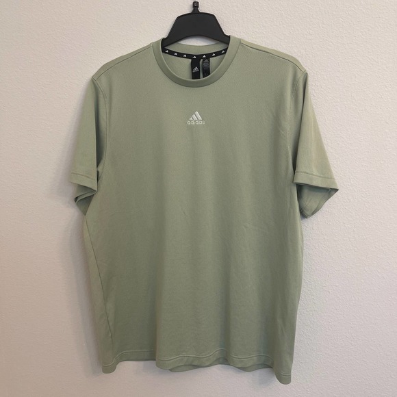Adidas Sportwear T-shirt Men Sz L slightly used - Picture 2 of 8